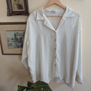 Vintage Silk Blouse with Pearl-Accent Buttons (Elite)